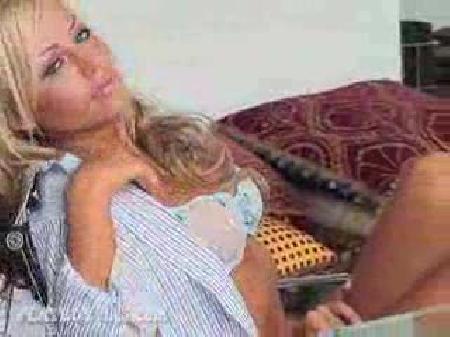Seksi Tavşan Jurgita Valts